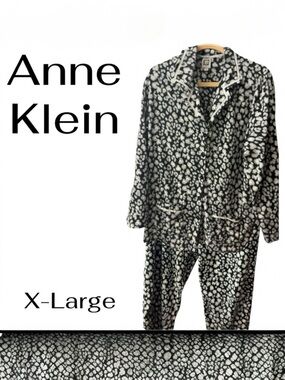 Anne Klein Black and White Textured Fabric